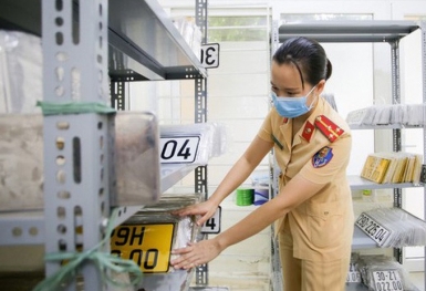 Chính sách mới về ô tô, xe máy có hiệu lực từ 1/10 người tiêu dùng phải biết