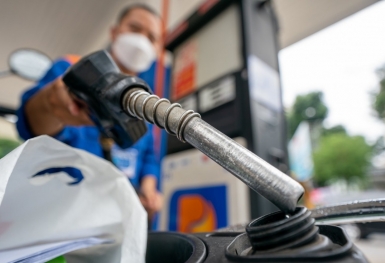 Giá xăng trong nước có thể tăng vào chiều 31/10