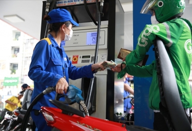 Nhiều khá năng giá xăng sẽ giảm tới 500 đồng/lít vào ngày 7/12