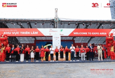 Khai mạc giải Marathon Quốc tế lớn nhất Việt Nam Techcombank mùa thứ 6
