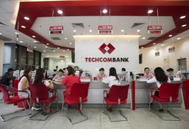 Tin ngân hàng ngày 18/12: Techcombank giảm lãi suất huy động