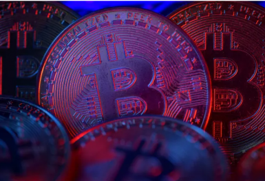 Bitcoin đạt mức 62.000 USD điều gì đang diễn ra trên thị trường tiền điện tử?
