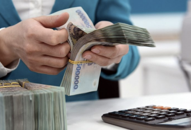 Nhiều ngân hàng tiếp tục hạ lãi suất, chuyên gia cho rằng đây là thời điểm tốt để vay mua nhà