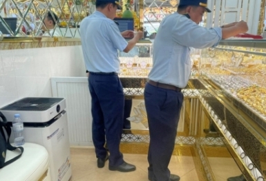 Tiền Giang: Kiểm tra đột xuất 4 tiệm vàng, phát hiện vàng không tiêu chuẩn