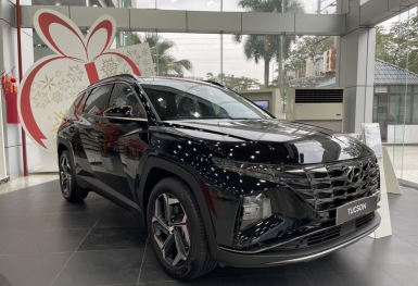 Giá lăn bánh Hyundai Tucson cuối tháng 5/2024 siêu rẻ, ‘chơi tất tay’ với Mazda CX-5 và Honda CR-V