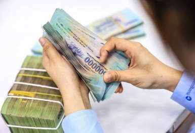 Ngân hàng Nhà nước chỉ đạo đẩy mạnh tín dụng, phấn đấu giảm lãi suất cho vay