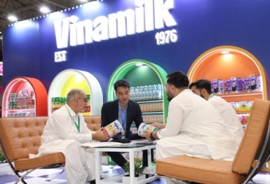 Vinamilk thúc đẩy xuất khẩu sữa qua các chuỗi bán lẻ và phân phối toàn cầu