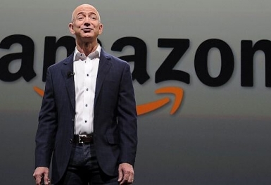 Vốn hóa Amazon lần đầu vượt mốc 2.000 tỷ USD, tài sản tỷ phú Jeff Bezos tăng hơn 7 tỷ đồng