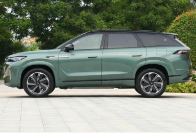 Khắc tinh của Toyota Fortuner ra mắt vào 14/7: Giá rẻ 650 triệu đồng, đè bẹp Ford Everest và SantaFe