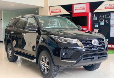 Giá lăn bánh Toyota Fortuner giữa tháng 7/2024 cực hấp dẫn, hạ gục Ford Everest và Hyundai Santa Fe