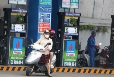 Giá xăng dầu giảm mạnh ngày 12/9