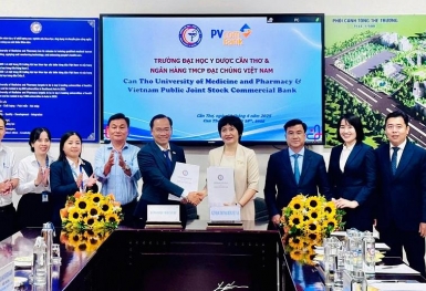 PVcomBank và Trường Đại học Y Dược Cần Thơ ký kết biên bản ghi nhớ hợp tác toàn diện
