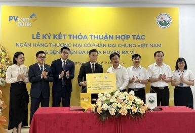 PVcomBank đồng hành cùng Bệnh viện Đa khoa huyện Ba Vì triển khai các giải pháp tài chính hiện đại