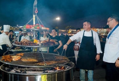 Hội chợ Mùa Thu lần Thứ nhất - 2025: “Cực phẩm” ẩm thực – “Đại tiệc ăn chơi’  hot nhất thời điểm này