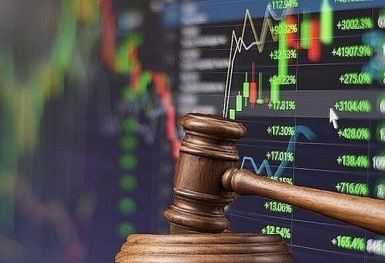 Vì sao công ty Bách Việt chậm công bố thông tin khi không đủ điều kiện là công ty đại chúng?