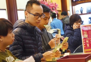 Giá vàng tăng thêm 1,5 triệu đồng, lập đỉnh mới