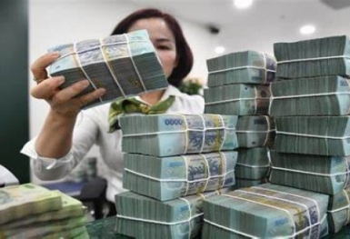 Điểm tin ngân hàng ngày 23/4: Tiền gửi vào ngân hàng đạt 14,62 triệu tỷ đồng, giảm 0,75%