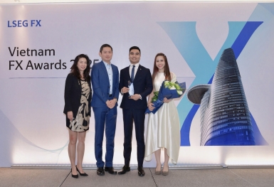 Vietcombank tiếp tục khẳng định vị thế dẫn đầu trên thị trường ngoại hối với danh hiệu “Best FXall Taker” năm 2024
