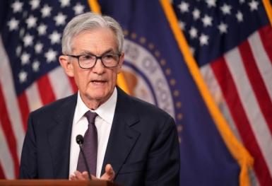 Fed giữ nguyên lãi suất, 'bỏ qua' lời kêu gọi cắt giảm của ông Trump
