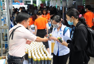 Thị trường lao động trước thách thức từ cải cách và thuế đối ứng của Mỹ