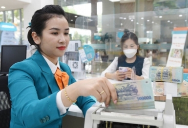 Điểm tin ngân hàng ngày 28/5: Tín dụng tăng tốc, lãi suất huy động dự báo leo thang cuối năm