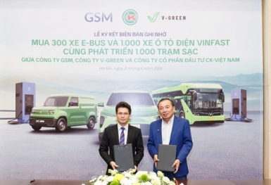 Xanh SM, V-Green và CK Việt Nam hợp tác “Điện hóa giao thông” Nghệ An