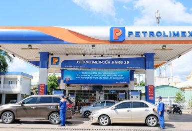 Petrolimex dẫn dắt thị trường xăng E10