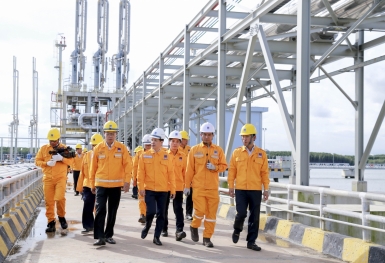 PV GAS: Vượt kế hoạch 6 tháng đầu năm 2025, tăng tốc cho giai đoạn cuối năm