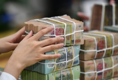 Điểm tin ngân hàng ngày 14/7: Nhà băng tăng mạnh lãi suất kỳ hạn ngắn