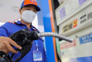 Giá xăng, dầu đồng loạt giảm từ chiều 27/11