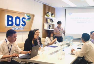 Tin doanh nghiệp nổi bật (18/11): Chủ tịch Tập đoàn Hòa Phát lấy lại vị thế tỷ phú USD