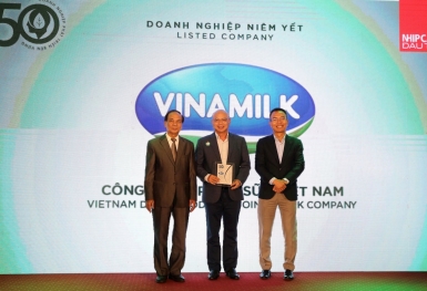 Được đánh giá cao về 'E-S-G', Vinamilk nhận giải phát triển bền vững 2022