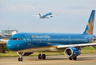 Vietnam Airlines muốn giảm 100% thuế bảo vệ môi trường với nhiên liệu bay, Bộ Tài chính nói gì?
