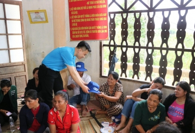 Mcredit công bố gói tín dụng 500 tỷ với lãi suất ưu đãi cho khách hàng miền Trung sau bão Noru