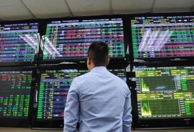 Bán tài sản giá rẻ vẫn khó tìm người mua, làm sao để gỡ nút thắt thanh khoản thị trường vốn?