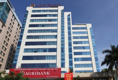 Tin ngân hàng nổi bật tuần qua: Agribank giảm lãi suất cho vay; Ngân hàng bán bảo hiểm phải ghi âm nội dung tư vấn