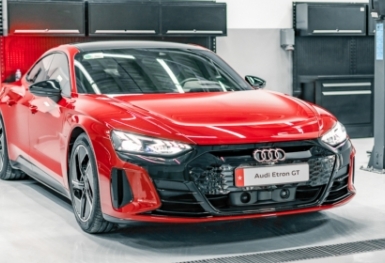 Lỗi hệ thống treo, loạt xe điện Audi và Porsche bị triệu hồi