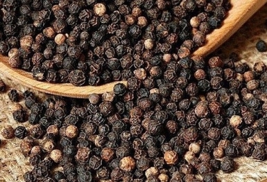 Giá tiêu hôm nay 11/1: Thị trường trong nước tăng