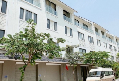 Chuyên gia: Muốn tự cứu mình, doanh nghiệp bất động sản cần giảm kỳ vọng lợi nhuận, giảm giá bán 45-50%