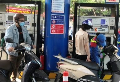 Tăng cường giám sát kinh doanh xăng dầu dịp Tết Nguyên đán 2023
