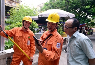 Chỉ điều chỉnh giá điện khi có ý kiến chỉ đạo của Thủ tướng