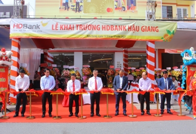 HDBank phủ sóng khắp 61/63 tỉnh, thành trên cả nước, phục vụ thêm hàng triệu khách hàng