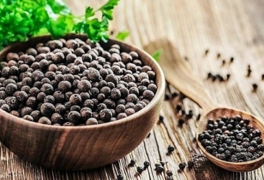 Giá tiêu hôm nay 16/2: Tiếp tục tăng, cán mốc 65.000 đồng/kg