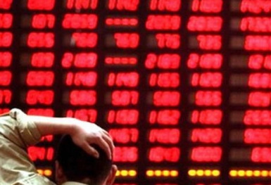 Góc nhìn chuyên gia: Xu hướng điều chỉnh chiếm chủ đạo, VN-Index có thể về 1.000 điểm