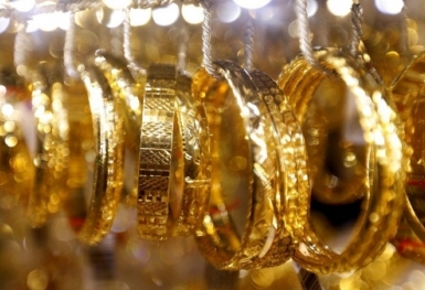 Giá vàng hôm nay (3/3) leo dốc, USD bật tăng mạnh
