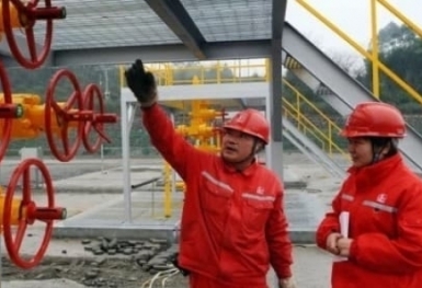 Giá xăng dầu hôm nay (17/3): Dầu thô đi lên từ đáy 3 tháng