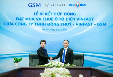 Lado Taxi thuê 500 ô tô điện VinFast và mua bổ sung 40 xe VF e34
