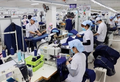 Nhiều doanh nghiệp cắt giảm lao động vì thiếu đơn hàng