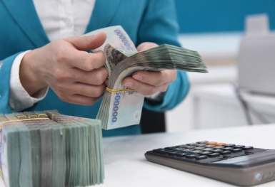 Người dân gửi tiết kiệm hơn 6 triệu tỷ đồng