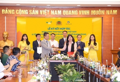PVcomBank đi đầu trong ứng dụng cơ sở dữ liệu quốc gia về dân cư, hướng tới chuyển đổi số toàn diện